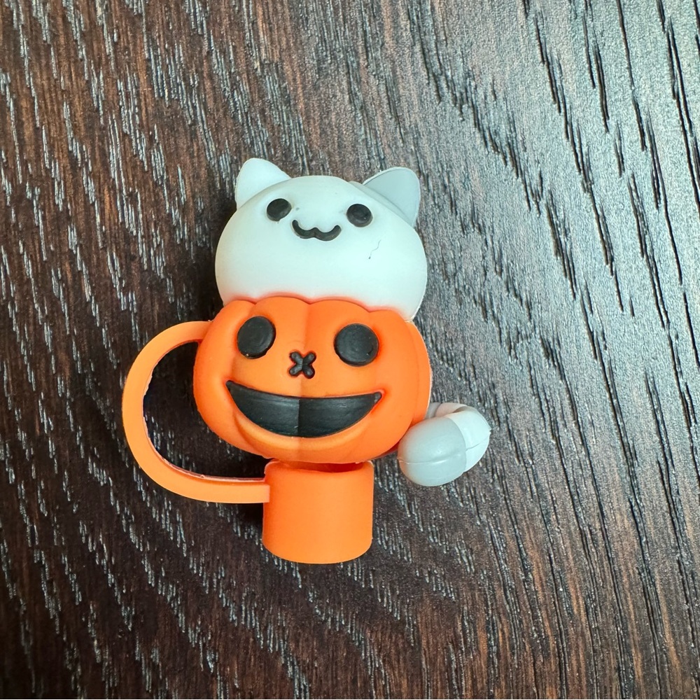 Halloween Pumpkin Cat Straw Topper - Fits Stanley tumblers 🎃 🐱